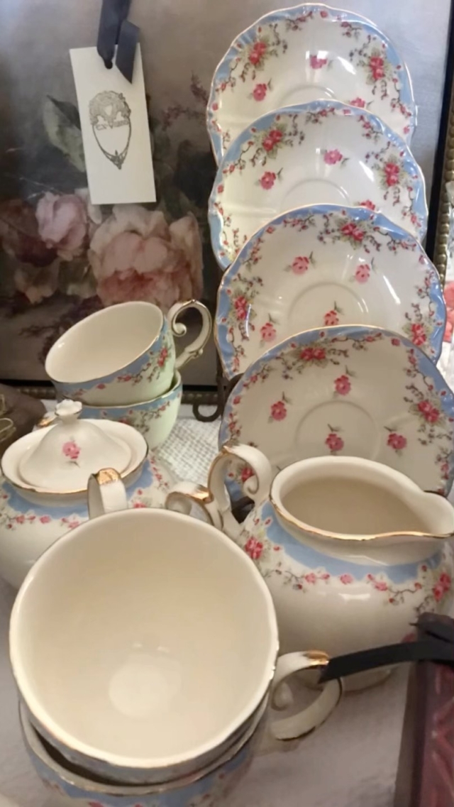 Mothers Day and we’re ready to wow you with handmade treasures, and collected delights.